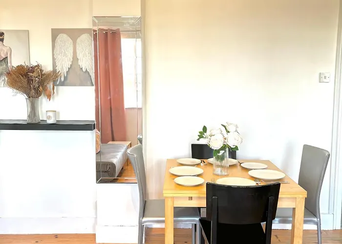 Hyde Park Apartment